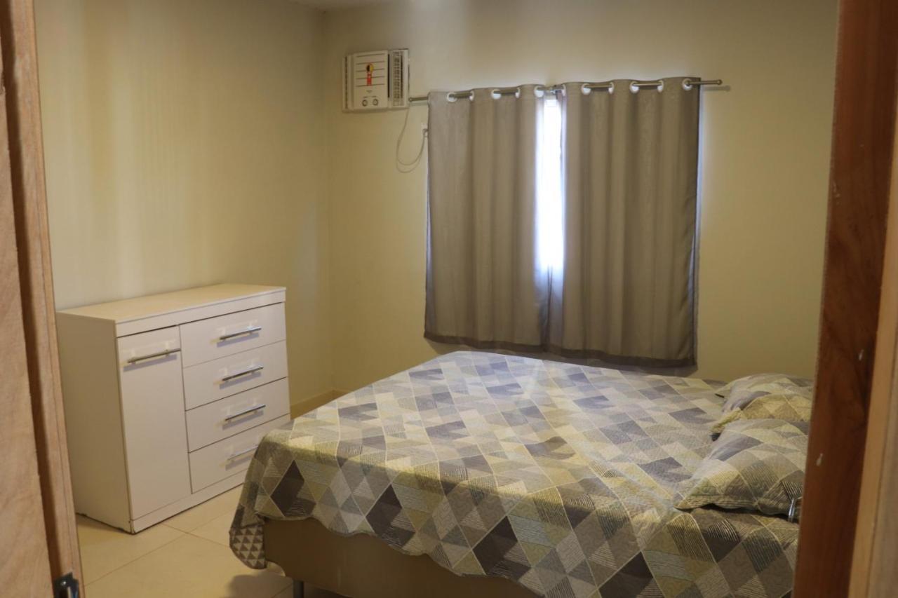 Casa Com 03 Quartos Tendo 02 Com Ar Condicionado No Asfalto A 1,5 Km Do Centro Chapada dos Guimarães Εξωτερικό φωτογραφία