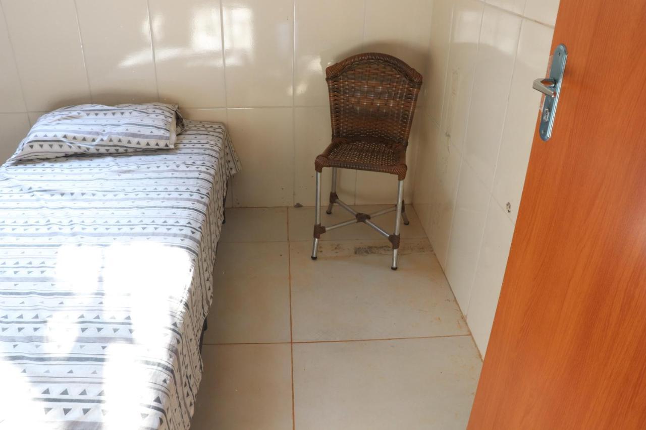 Casa Com 03 Quartos Tendo 02 Com Ar Condicionado No Asfalto A 1,5 Km Do Centro Chapada dos Guimarães Εξωτερικό φωτογραφία
