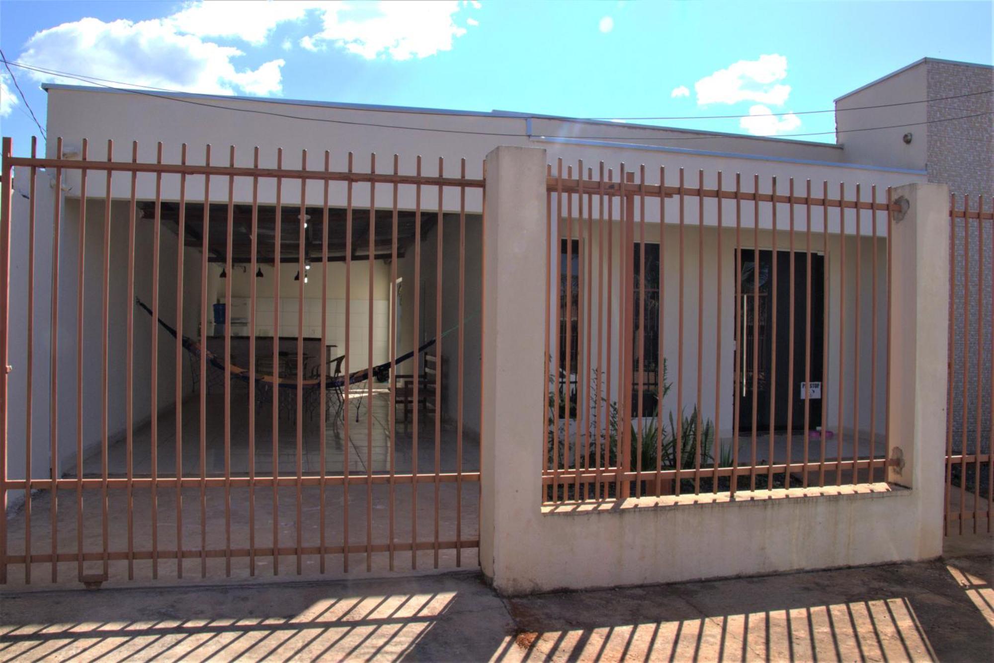Casa Com 03 Quartos Tendo 02 Com Ar Condicionado No Asfalto A 1,5 Km Do Centro Chapada dos Guimarães Εξωτερικό φωτογραφία